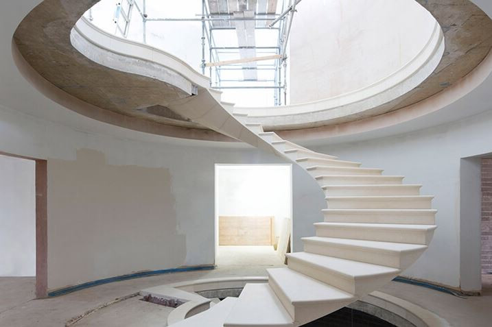 Cầu thang xoắn đúc toàn khối