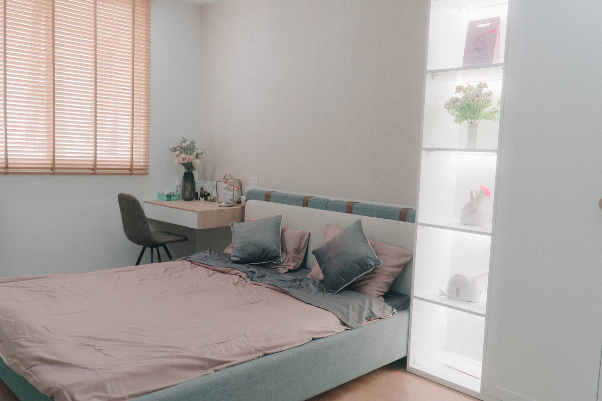 Phòng ngủ master ấm cúng và thư giãn